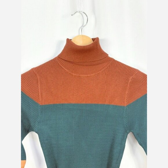 Elegant Color Block Midi Dress - Picture 7 of 9